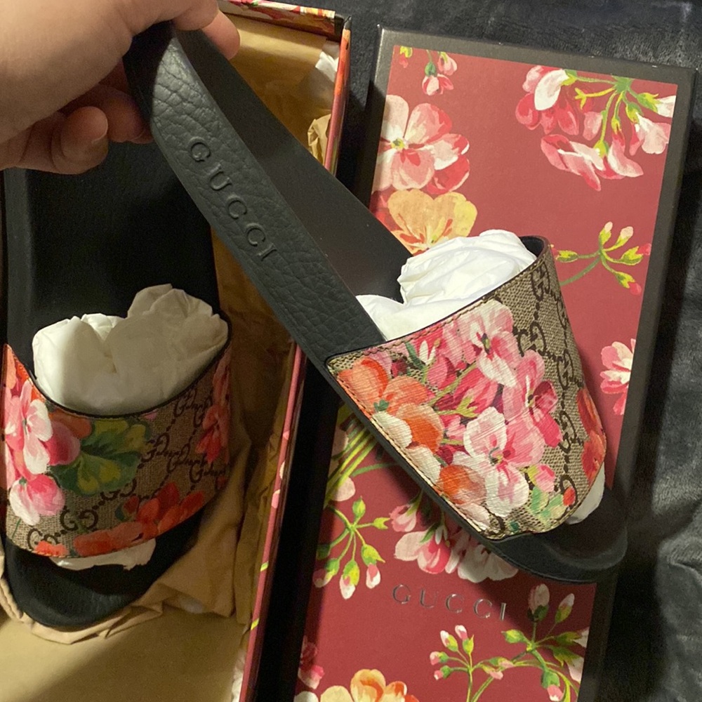 Gucci Slippers - Picture 5 of 5